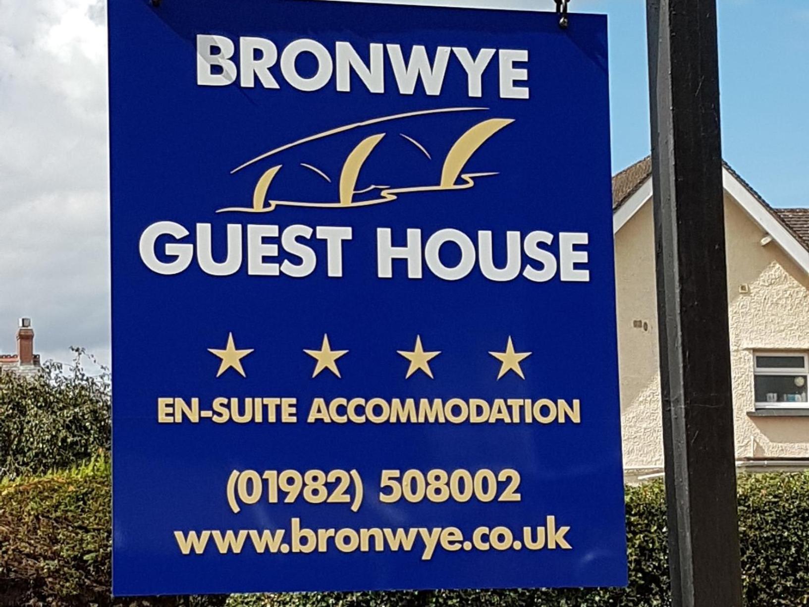 Bronwye Hotel Builth Wells Bagian luar foto